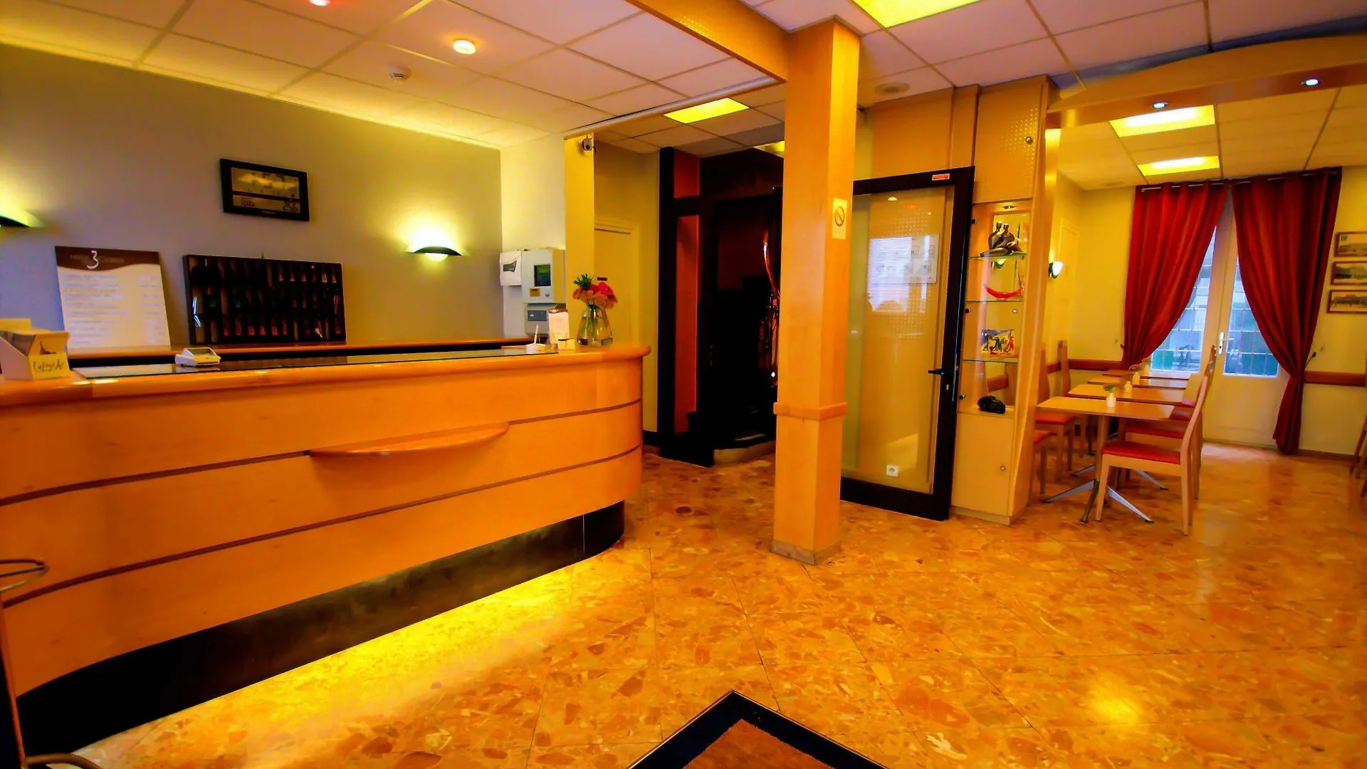 Des 3 Colleges Hotel